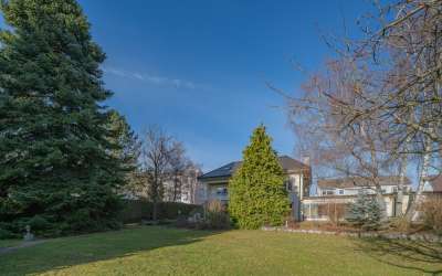 Und plötzlich hört die Suche auf: die aussergewöhnliche Villa: ruhig gelegen und stadtnah - Eleganz trifft hier auf tres chic!