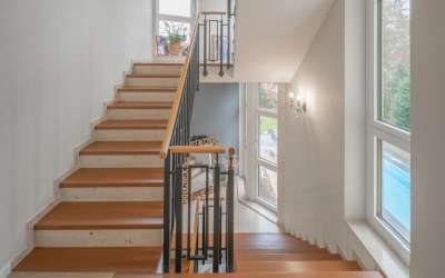 Modernisierte sonnige Stadtvilla für die ganze Familie