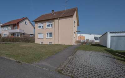 Sonniges 2 Familienhaus mit viel Platz für Ertrag und Rendite