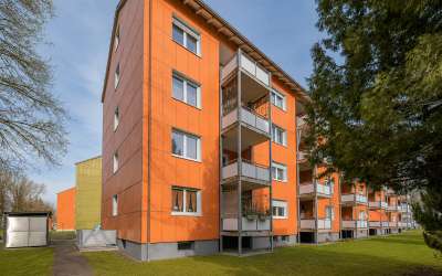 Ideal als Kapitalanlage : Moderne 2,5 Zimmer Eigentumswohnung