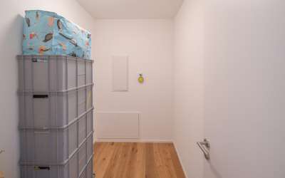 Offene Besichtigung am Sonntag 19.10.25 10.30 - 11.30 Uhr! 4 Zimmer Neubauwohnung mit Sonnenbalkon