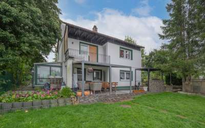 Gepflegtes Einfamilienhaus mit viel Fläche