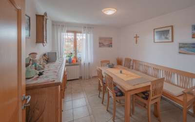 Süßes freistehendes Haus sucht neue Eigentümer