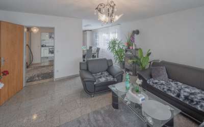 Sonniges Haus mit Aussicht sucht neuen Eigentümer