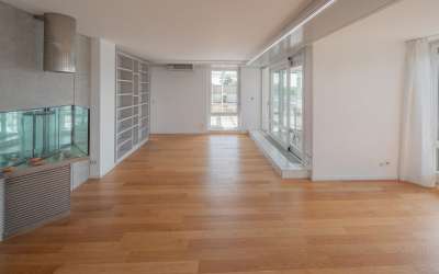 Top moderne 4,5 Zimmer Penthousewohnung über den Dächern von Steinenbronn