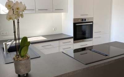 Charmantes Penthouse mit Weitblick über die Dächer der Stadt - hier ist Platz für Tageslicht und Moderne!