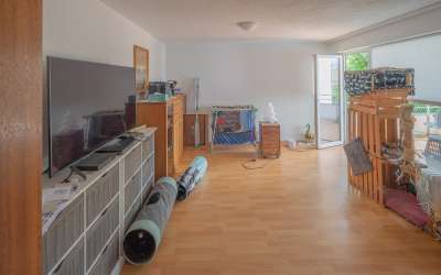 2,5 Zimmer Erdgeschosswohnung mit großem Balkon