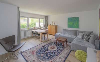 Kurschatten inklussive: ausgezeichnete 3 Zimmer Hochparterre mit Esprit und Charme
