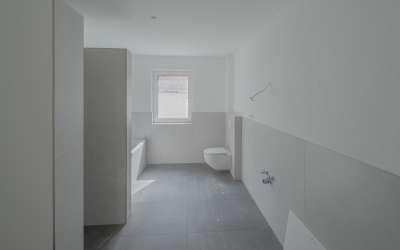 Exklusive 4 Zimmer Neubauwohnung mit Balkon