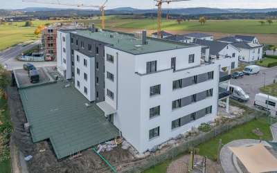 Offene Besichtigung am Sonntag 19.10.25 10.30 - 11.30 Uhr! Moderne 4 Zimmer Neubauwohnung im Erdgeschoss