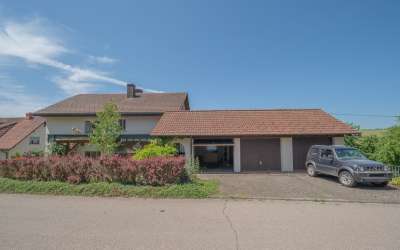 1-2-Familienhaus in toller Lage und schönem Grundstück