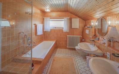 Sonnig, idyllisch, ländlich romantisch und schön: Einfamilienhaus in familiärer Lage!
