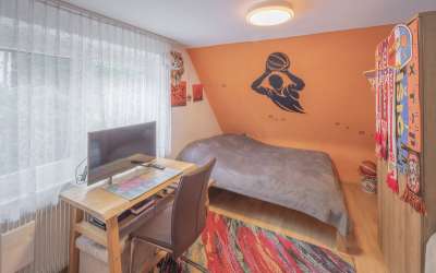 Wohnen wie im eigenen Haus -6,5-Zimmer-Eigentumswohnung