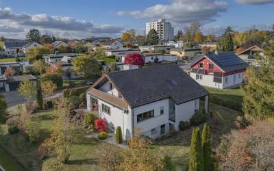 Sonnig, idyllisch, ländlich romantisch und schön: Einfamilienhaus in familiärer Lage!