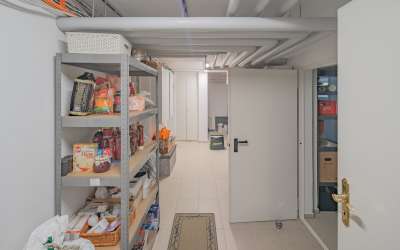 Modernisierte sonnige Stadtvilla für die ganze Familie