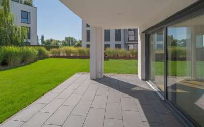 Hier geht die Sonne auf: außergewöhnliche 4 Zimmer-Wohnung im Erdgeschoß