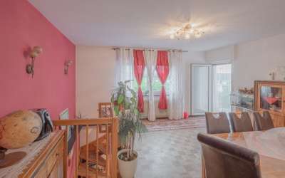 Gepflegtes Einfamilienhaus mit viel Fläche