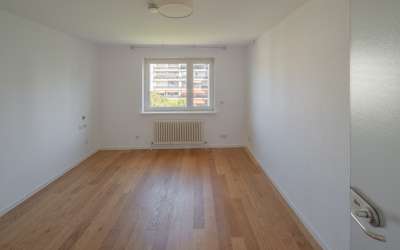 Top moderne 4,5 Zimmer Penthousewohnung über den Dächern von Steinenbronn