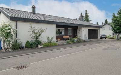 Einfamilien-/ Mehrgenerationenhaus mit hohem Freizeitwert