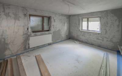 Modernes 2-Familienhaus zur Fertigstellung
