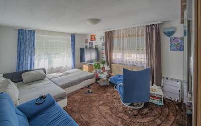 Sonniges 2 Familienhaus mit viel Platz für Ertrag und Rendite