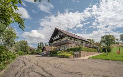 Landhaus mit vielen Entfaltungsmöglichkeiten und tollem Freisitz