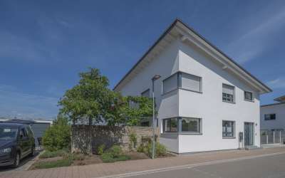 Platz für barierefreies Wohnen ruhig und zurückversetzt im Stadtzentrum: 4,5 Zimmer Mietwohnung für aktive Menschen in der dritten Lebensphase