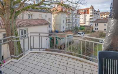 Hier ist Platz im Paradies: jung gebliebene 3 Zimmer Wohnung in perfekter Lage