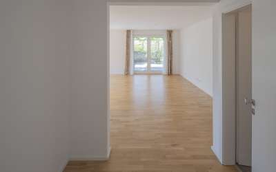 Platz für barierefreies Wohnen ruhig und zurückversetzt im Stadtzentrum: 4,5 Zimmer Mietwohnung für aktive Menschen in der dritten Lebensphase