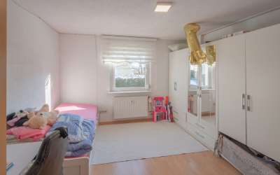 Stadtnahe und ruhige 3,5 Zimmer - Erdgeschosswohnung