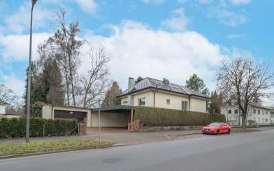 Und plötzlich hört die Suche auf: die aussergewöhnliche Villa: ruhig gelegen und stadtnah - Eleganz trifft hier auf tres chic!