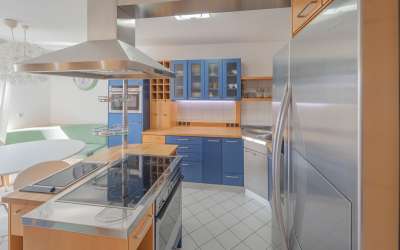 Top moderne 4,5 Zimmer Penthousewohnung über den Dächern von Steinenbronn