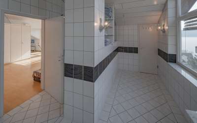 Lassen Sie sich hier jeden Tag eine frische Brise vom See um die Nase wehen - einzigartige Bodenseevilla mit Rundumblick über den See - viel Platz für Verführung und Seeliebe