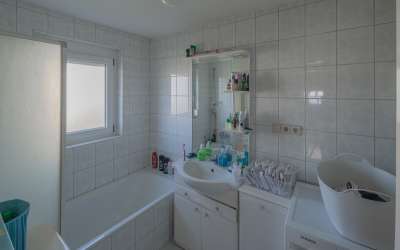 Sonniges 2 Familienhaus mit viel Platz für Ertrag und Rendite