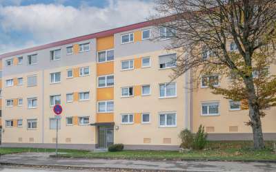 Sonniges Wohnen in wohnlichem Umfeld: 3 Zimmer Eigentumswohnung auf Sauerwasen