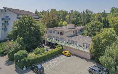 Logenplatz am Kurpark und Therme: Hotel Garni für Ihr Beherbergungskonzept