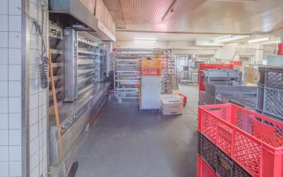 Wohn- und Geschäftshaus in beliebten Wohngebiet