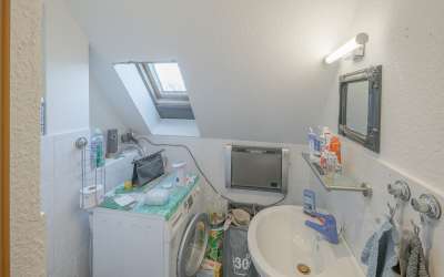 Charmantes Wohnen in der Stadt: mit Dachterrasse