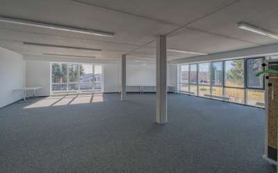 Flexible Büroräume für Schulung, Vertrieb und Verwaltung