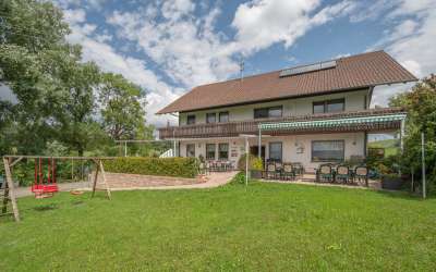 Landhaus mit vielen Entfaltungsmöglichkeiten und tollem Freisitz