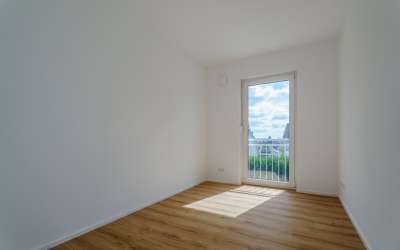 Logenplatz mit Aussicht über die Stadt: das tolle Neubaudoppelhaus wartet auf Ihren Erstbezug