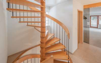 Freistehendes Einfamilienhaus mit 2 Wohnungen