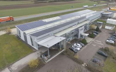 Sonniges, markantes Gewerbeanlageobjekt mit Potential und jungem Baujahr