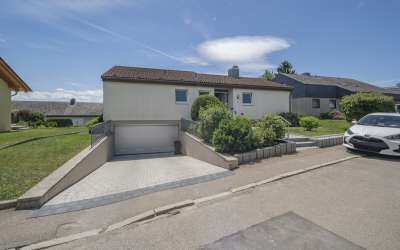 Nicht nur für einen Sommer! Das perfekte Einfamilienhaus am Ortsrand mit Weitblick und durchdachter Aufteilung