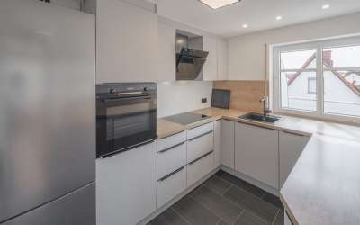 Sonne, viel Fläche und Esprit: tolle Maisonettewohnung am Stadtrand