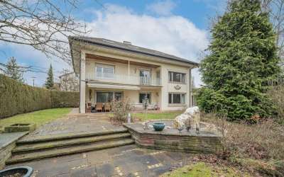 Und plötzlich hört die Suche auf: die aussergewöhnliche Villa: ruhig gelegen und stadtnah - Eleganz trifft hier auf tres chic!