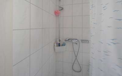 Die charmante und idyllische Erdgeschoßwohnung mit Terrasse - nur ein Steinwurf von Freiburg entfernt: genießen Sie hier den Sommer!