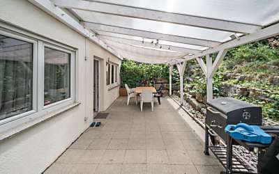 Schönes Einfamilienhaus mit einer Einliegerwohnung