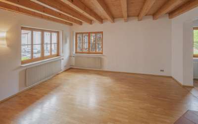 Sonniger Wohntraum mit Einliegerwohnung in Ebingen - der bevorzugten Adresse mit viel Charme und Albcharme