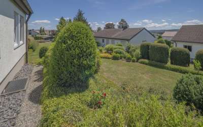 Nicht nur für einen Sommer! Das perfekte Einfamilienhaus am Ortsrand mit Weitblick und durchdachter Aufteilung